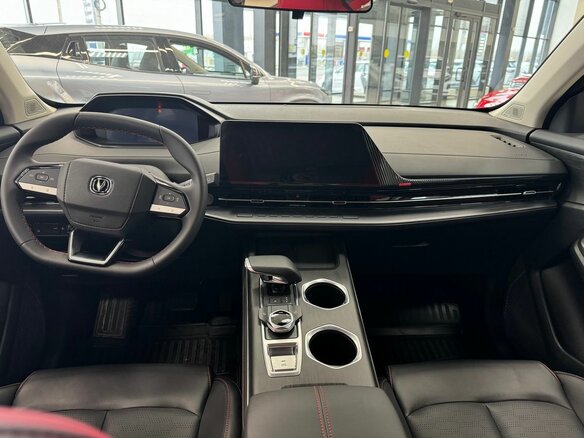 2025 Changan UNI-S I, красный, 3179900 рублей - вид 10