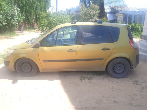 2004 Renault Scenic II, жёлтый - вид 2