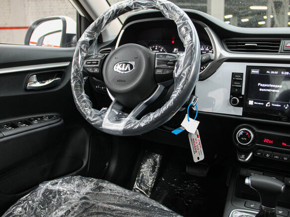 2020 Kia Rio IV Рестайлинг, белый - вид 29