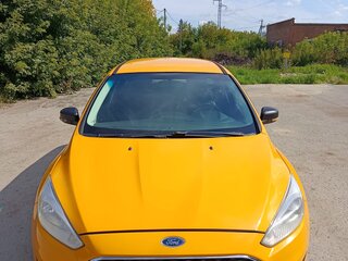 2015 Ford Focus III Рестайлинг, жёлтый, 590000 рублей, вид 3