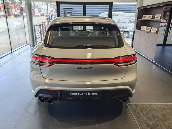 2025 Porsche Macan I Рестайлинг 2, серый, 13940000 рублей - вид 10