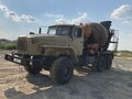 2004 Урал Автобетоносмеситель, бежевый, 850000 рублей
