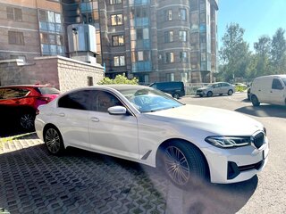 2020 BMW 5 серии 520d VII (G30/G31/G38) Рестайлинг, белый, 3690000 рублей, вид 2