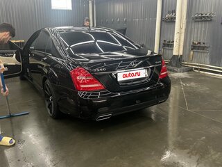 2010 Mercedes-Benz S-Класс 500 Long V (W221) Рестайлинг, чёрный, 2450000 рублей, вид 3