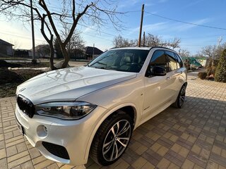 2015 BMW X5 40d III (F15), белый, 3850000 рублей, вид 2