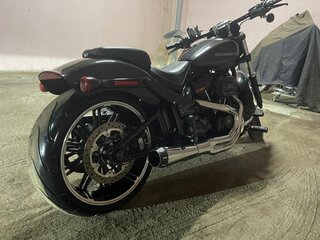 2017 Harley-Davidson Breakout, чёрный, 2100000 рублей, вид 2
