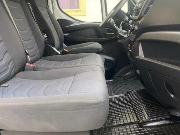 2019 Iveco Daily, белый, 2730000 рублей - вид 3