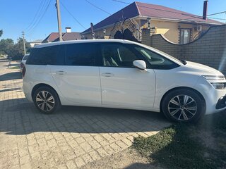 2016 Citroen C4 Picasso Grand II Рестайлинг, белый, 1550000 рублей, вид 4