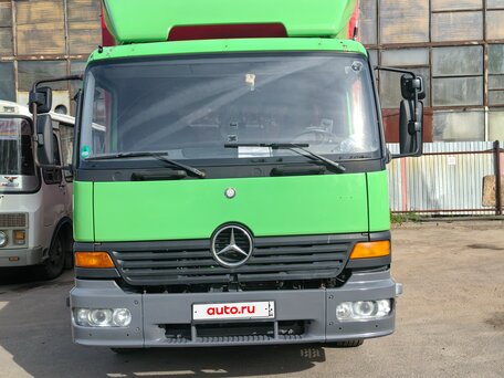 1999 Mercedes-Benz Atego, зелёный, 3100000 рублей, вид 1