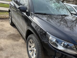 2013 Volkswagen Tiguan I Рестайлинг, чёрный, 1350000 рублей, вид 1