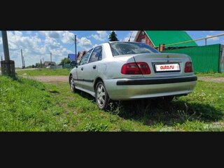 2003 Mitsubishi Carisma I Рестайлинг, серебристый, 300000 рублей, вид 4