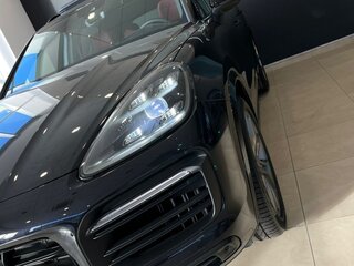 2022 Porsche Cayenne S III, чёрный, 15300000 рублей, вид 2