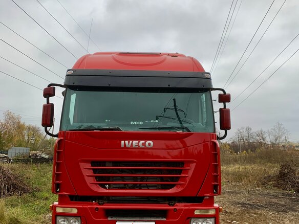 2002 Iveco Stralis, красный, 1120000 рублей - вид 5