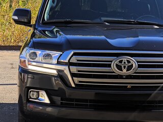 2020 Toyota Land Cruiser 200 Series Рестайлинг 2, чёрный, 10000000 рублей, вид 3