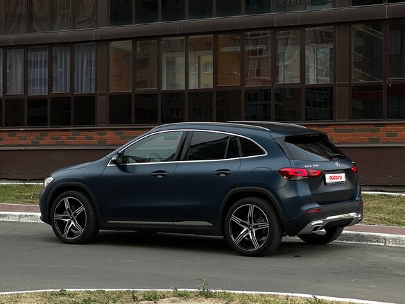 2021 Mercedes-Benz GLA 250 II (H247), синий, 4980000 рублей - вид 6