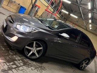 2012 Hyundai Solaris I, серый, 730000 рублей, вид 4