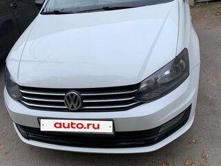 2019 Volkswagen Polo V Рестайлинг, белый, 700000 рублей, вид 1