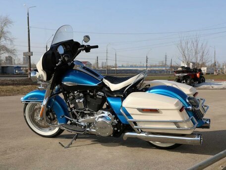 2021 Harley-Davidson Electra Glide Revival, синий, 3990000 рублей, вид 5