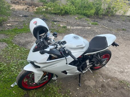 2019 Ducati Supersport, белый, 1000000 рублей, вид 2