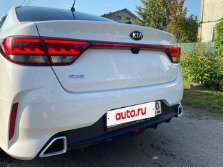 2021 Kia Rio IV Рестайлинг, белый, 1700000 рублей, вид 2