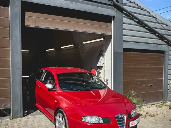2007 Alfa Romeo GT, красный