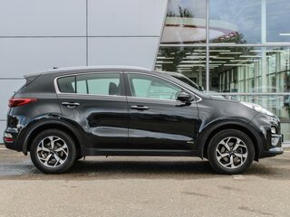 2020 Kia Sportage IV Рестайлинг, чёрный, 2240000 рублей, вид 5