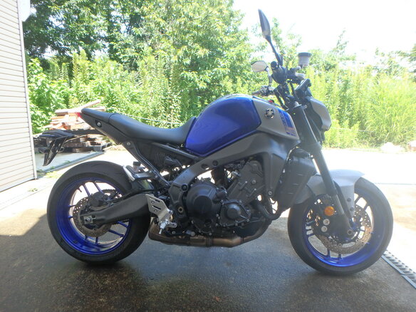 2021 Yamaha MT-09 (FZ-09), синий, 1100000 рублей - вид 2