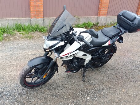 2022 Bajaj Pulsar NS 200, белый, 160000 рублей, вид 1