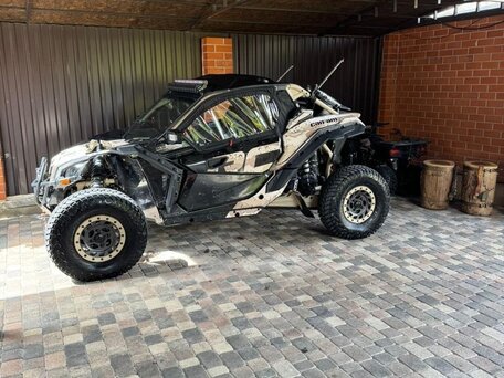 2024 BRP Can-Am Maverick X RC Turbo RR, чёрный, 5800000 рублей, вид 3