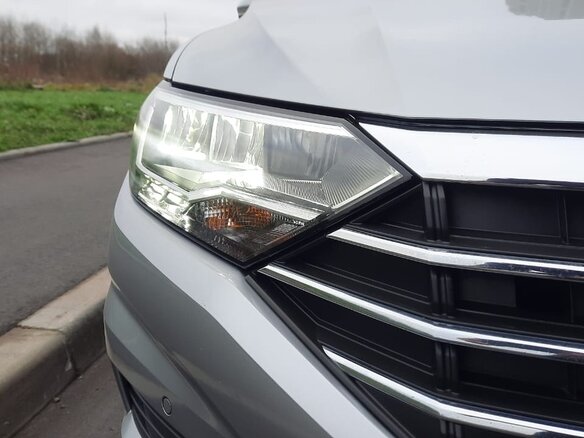 2020 Volkswagen Jetta VII, серый, 2400000 рублей - вид 3