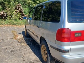 2003 Volkswagen Sharan I Рестайлинг, серебристый, 600000 рублей, вид 4