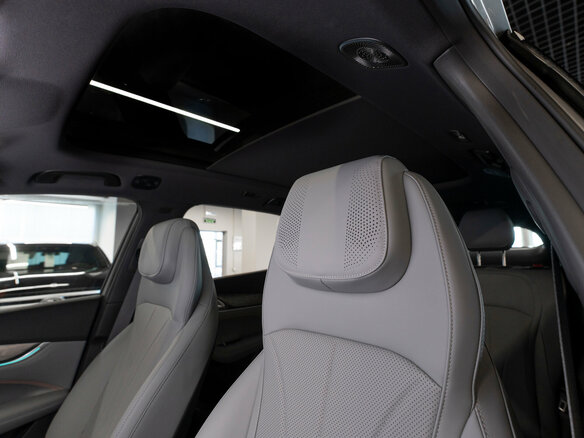 2026 Geely Galaxy M7, серый - вид 9