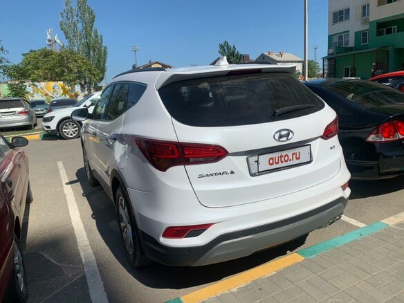 2017 Hyundai Santa Fe III Рестайлинг, белый - вид 2
