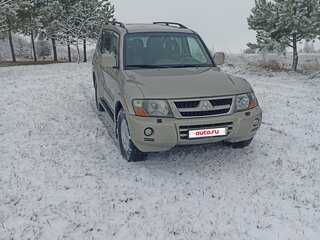 2004 Mitsubishi Pajero III Рестайлинг, бежевый, 1000000 рублей, вид 1