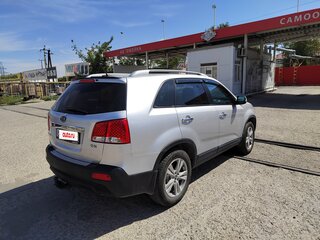 2010 Kia Sorento II, серебристый, 1400000 рублей, вид 4