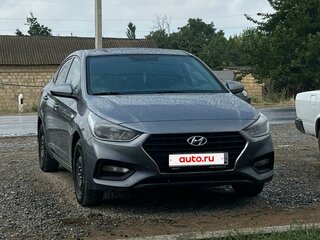 2018 Hyundai Solaris II, серый, 760000 рублей, вид 1