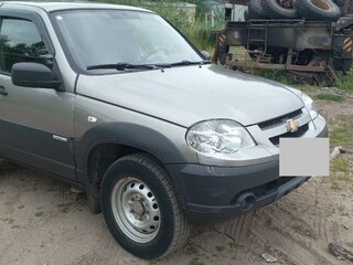 2013 Chevrolet Niva I Рестайлинг, серый, 530000 рублей, вид 2