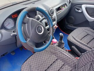 2011 Renault Logan I Рестайлинг, красный, 640000 рублей, вид 3