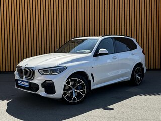 2018 BMW X5 50i IV (G05/G18), белый, 6800000 рублей, вид 2