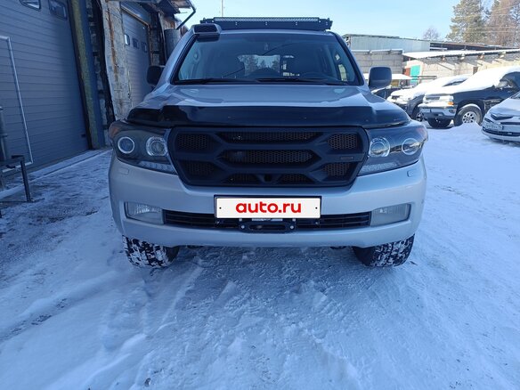 2008 Toyota Land Cruiser 200 Series, серебристый, 6500000 рублей