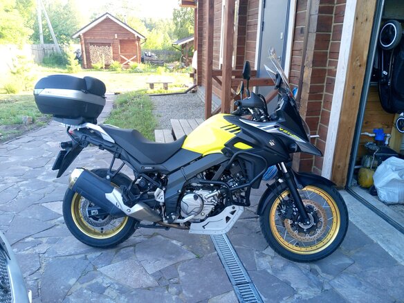 2017 Suzuki V-Strom DL 650, жёлтый, 800000 рублей - вид 1