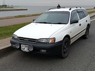 2001 Toyota Caldina I Рестайлинг, белый, 470000 рублей, вид 1