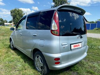 1999 Toyota Yaris Verso, серебристый, 470000 рублей, вид 5