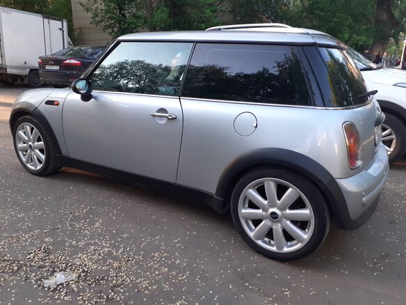 2001 Mini Hatch One I (R50), серебристый, 550000 рублей - вид 1