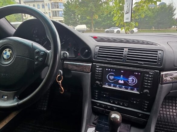 1996 BMW 7 серии 730i III (E38), синий, 2500000 рублей - вид 11
