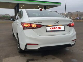 2017 Hyundai Solaris II, белый, 890000 рублей, вид 5