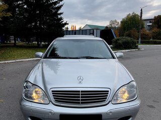 1999 Mercedes-Benz S-Класс 320 Long IV (W220), серебристый, 599999 рублей, вид 1