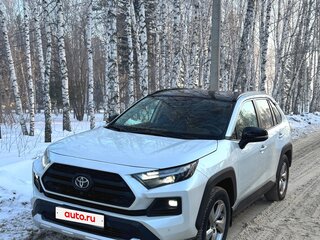 2023 Toyota RAV4 V (XA50), белый, 3800000 рублей, вид 1