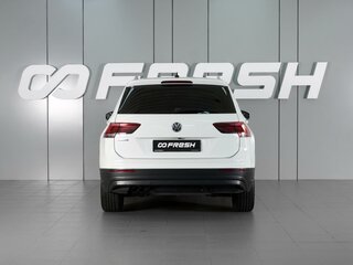2018 Volkswagen Tiguan II, белый, 2180000 рублей, вид 4
