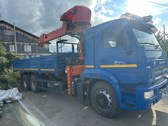 2014 КамАЗ 65117, синий, 5000000 рублей